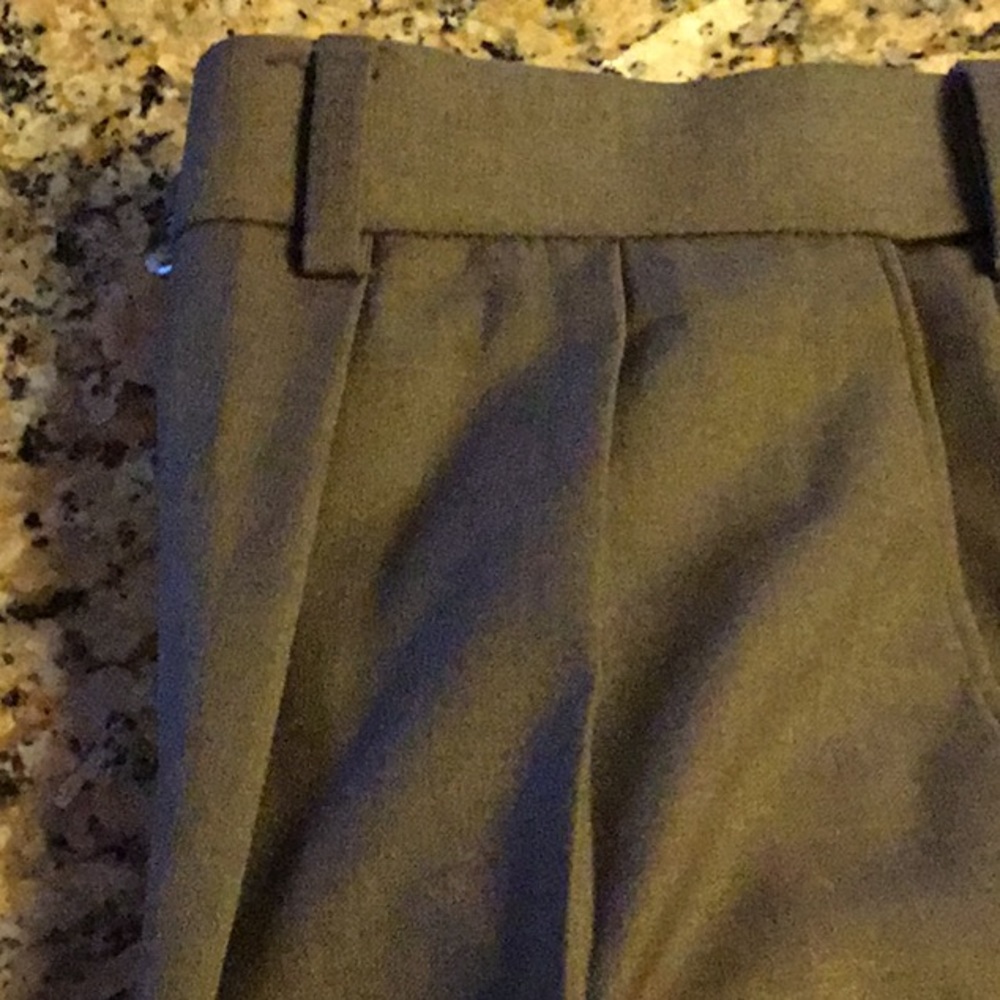 Men’s Dress pleated front pants. Brown. Easy care.